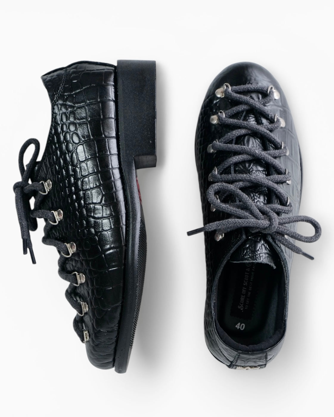 ORDO DERBY in Black