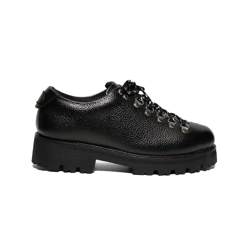 SOS HIKING BOOTS in Black or Brown